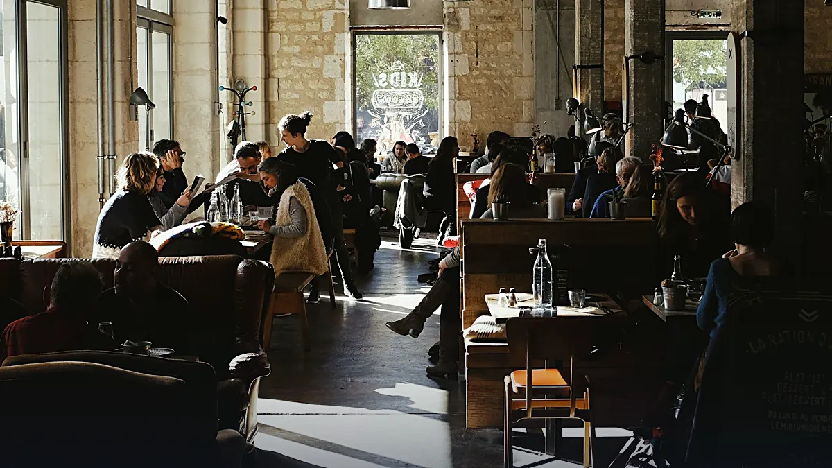 Kafeye ve Restorana Müşteri Çekmenin Yolları: İşe Yarayan Yöntemler